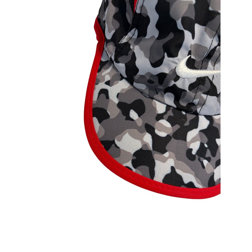 Nike Dri-Fit Hat Boys Gray Black Red Camo Running Swoosh Lightweight Kids Cap - Picture 2 of 13